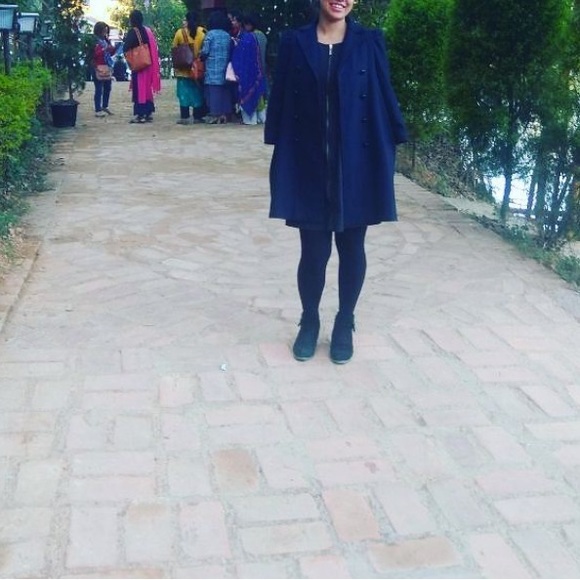 Wool- blend coat 🧥,Size -M,Fabric- Wool - Nylon, Colour - Dark Blue.💙 - Picture 5 of 6